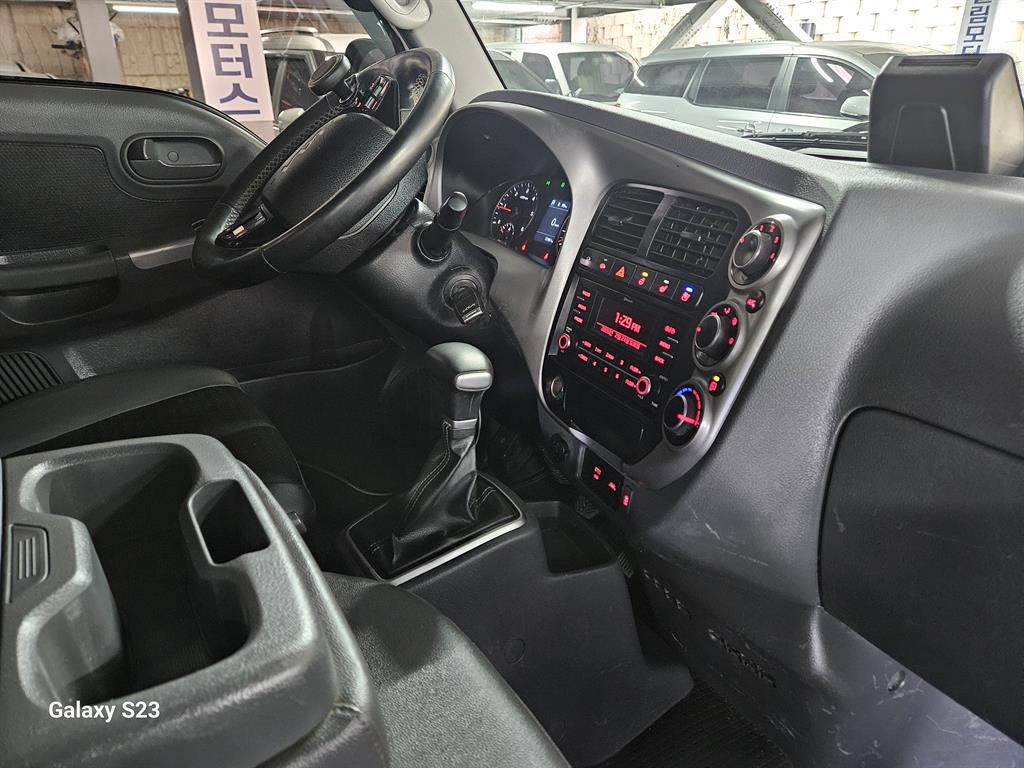 Small Truck Cargo (small) 2023 Blanco - Importación desde Corea - HF Imports Iquique - Foto 18