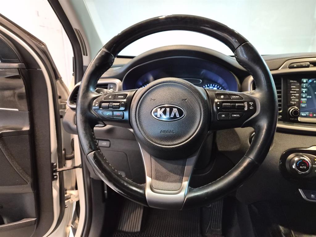 KIA Sorento - Vista 11