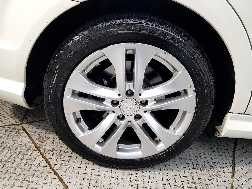 Mercedes Benz C Class 2012 Blanco - Importación desde Corea - HF Imports Iquique - Foto 20