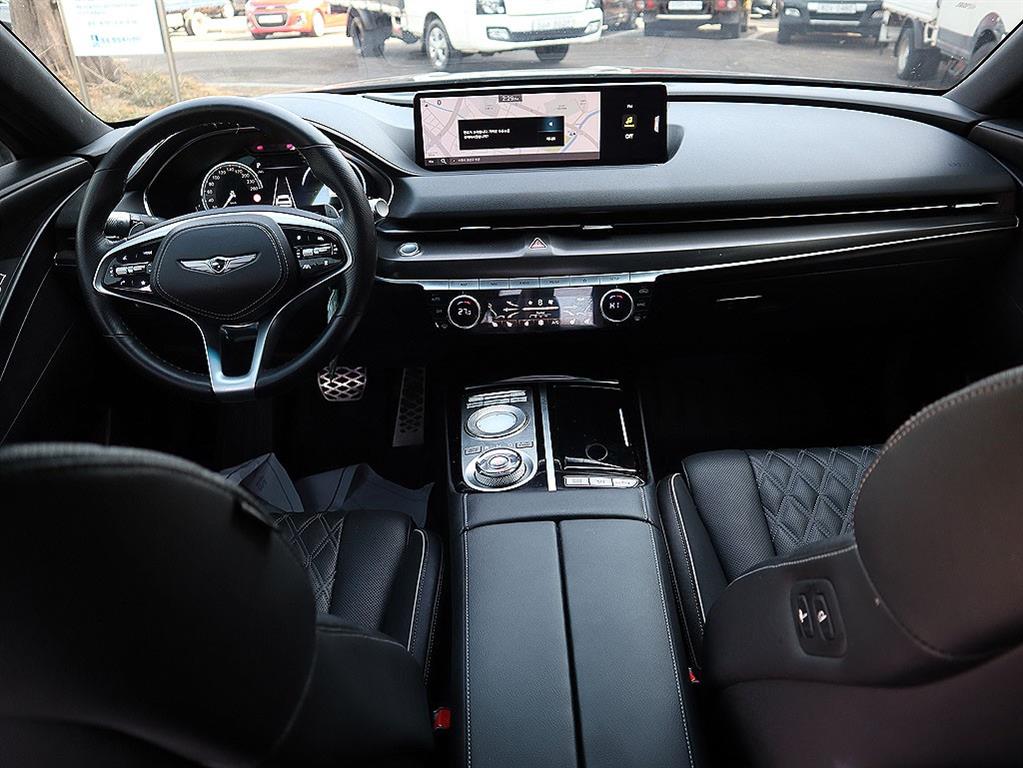 Genesis G80 - Vista 9