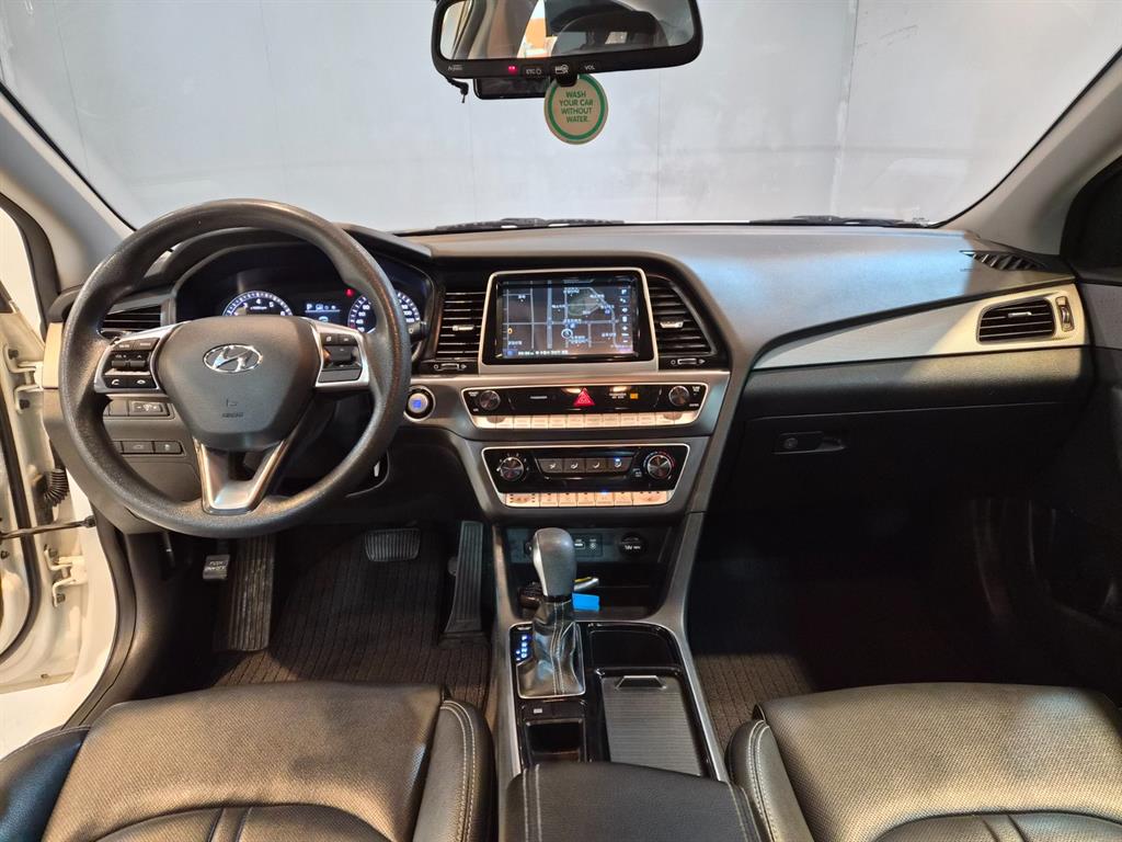 HYUNDAI Sonata - Vista 7