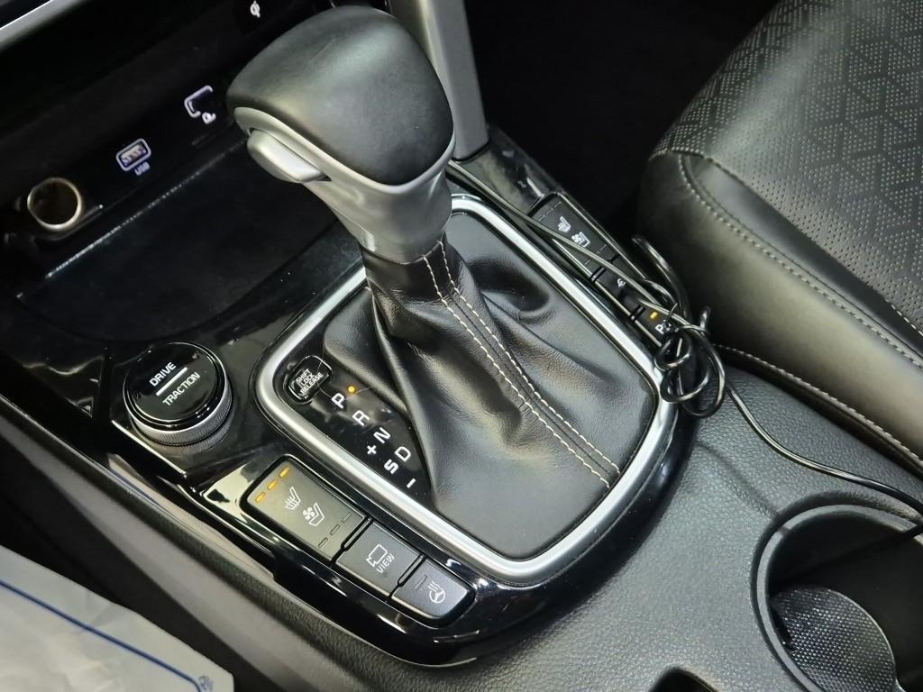 KIA Seltos - Vista 8