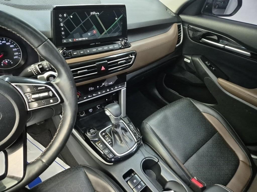 KIA Seltos - Vista 10