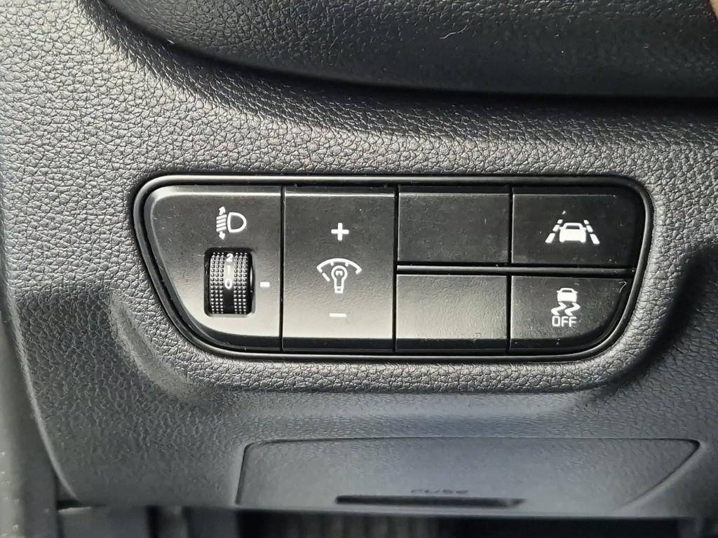 KIA Seltos 2022 Gris - Importación desde Corea - HF Imports Iquique - Foto 18