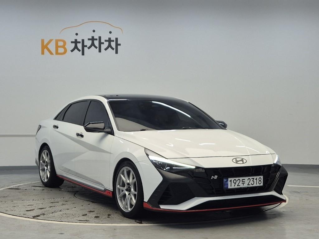 HYUNDAI Avante - Vista 4