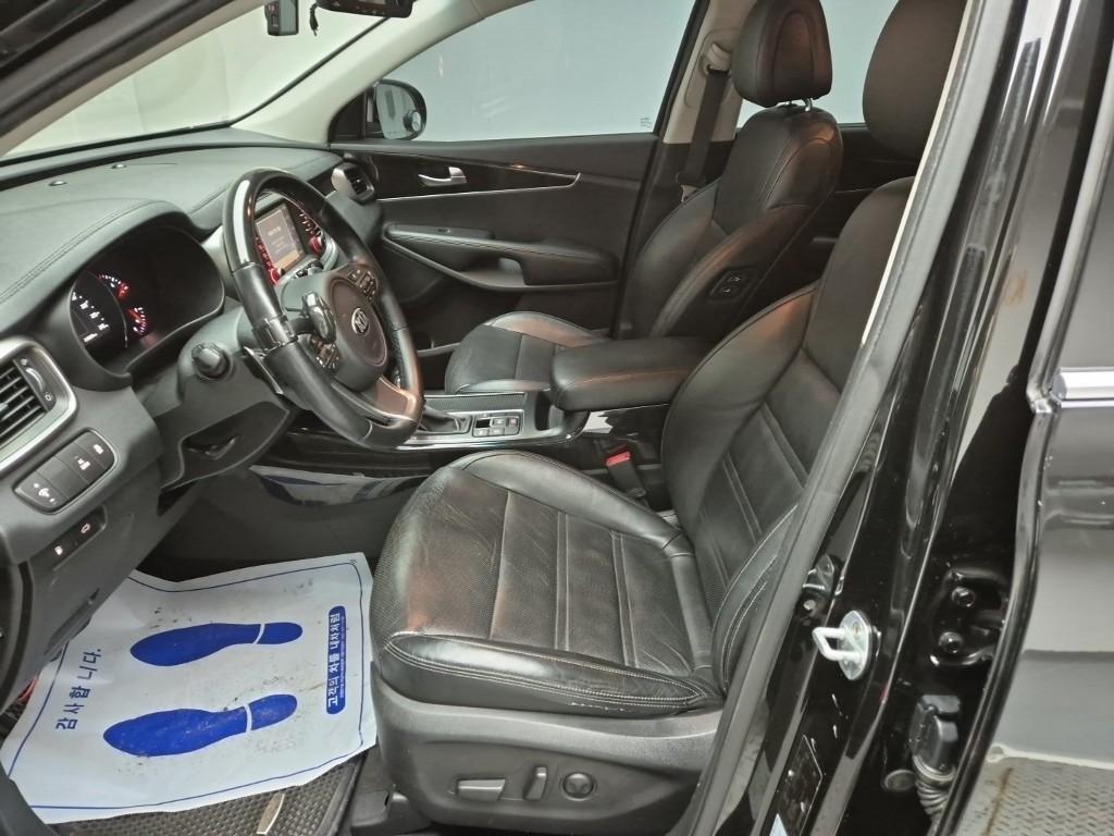 KIA Sorento - Vista 9