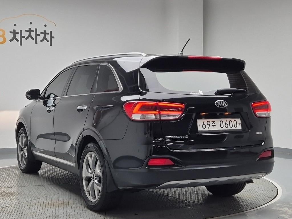 KIA Sorento - Vista 4