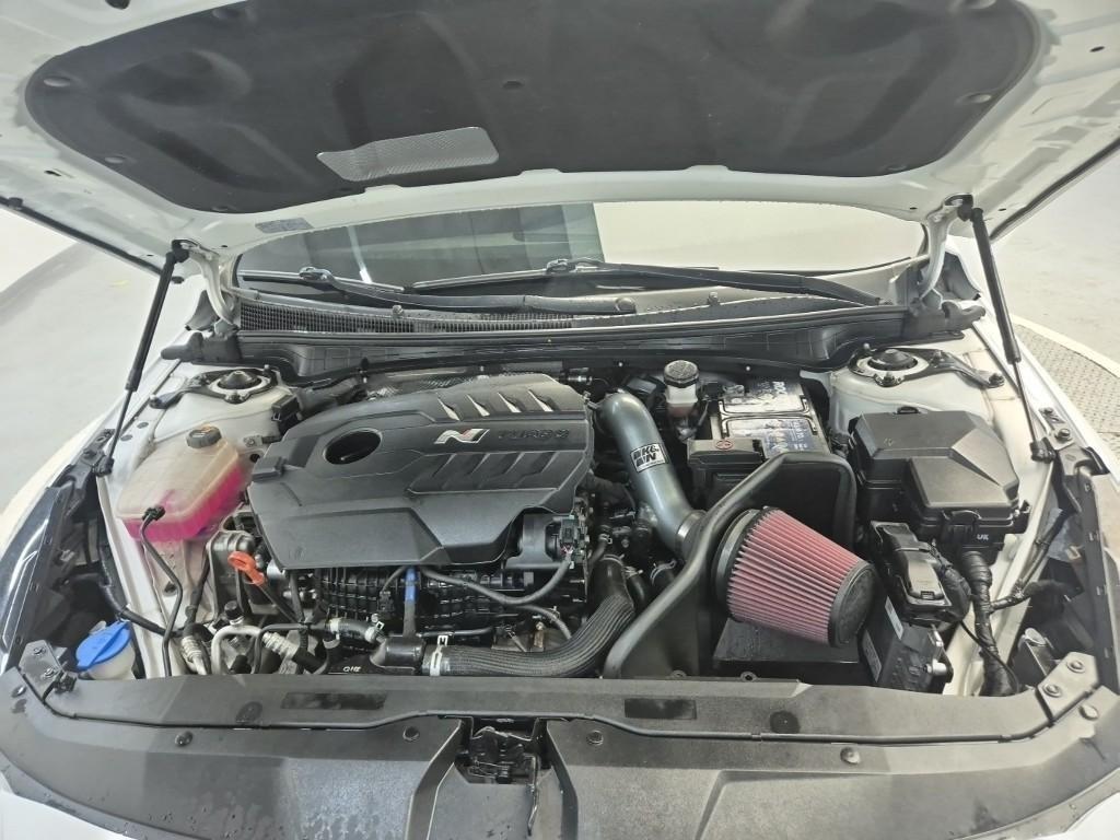 HYUNDAI Avante - Vista 5