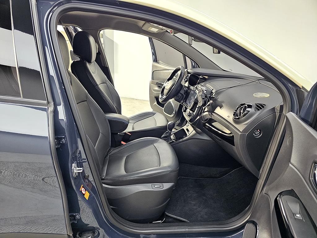 SAMSUNG QM3 - Vista 11