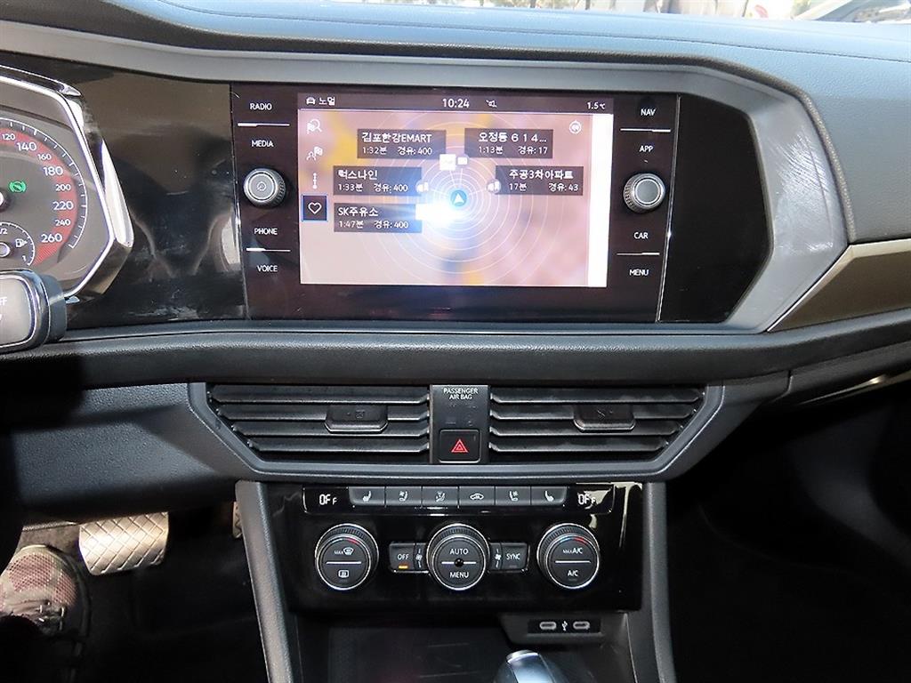 Volkswagen Jetta - Vista 12