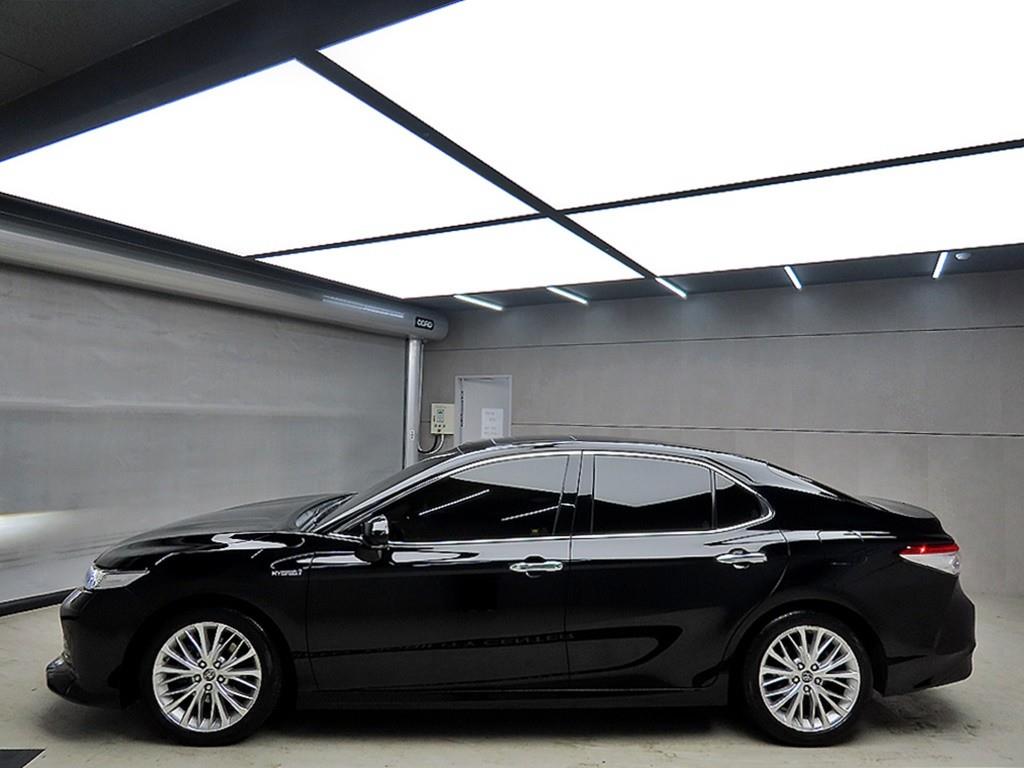 Toyota Camry - Vista 4