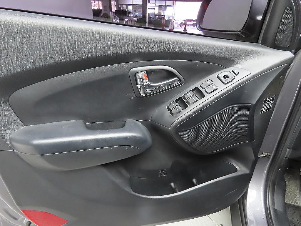 HYUNDAI Tucson 2012 Gris - Importación desde Corea - HF Imports Iquique - Foto 9