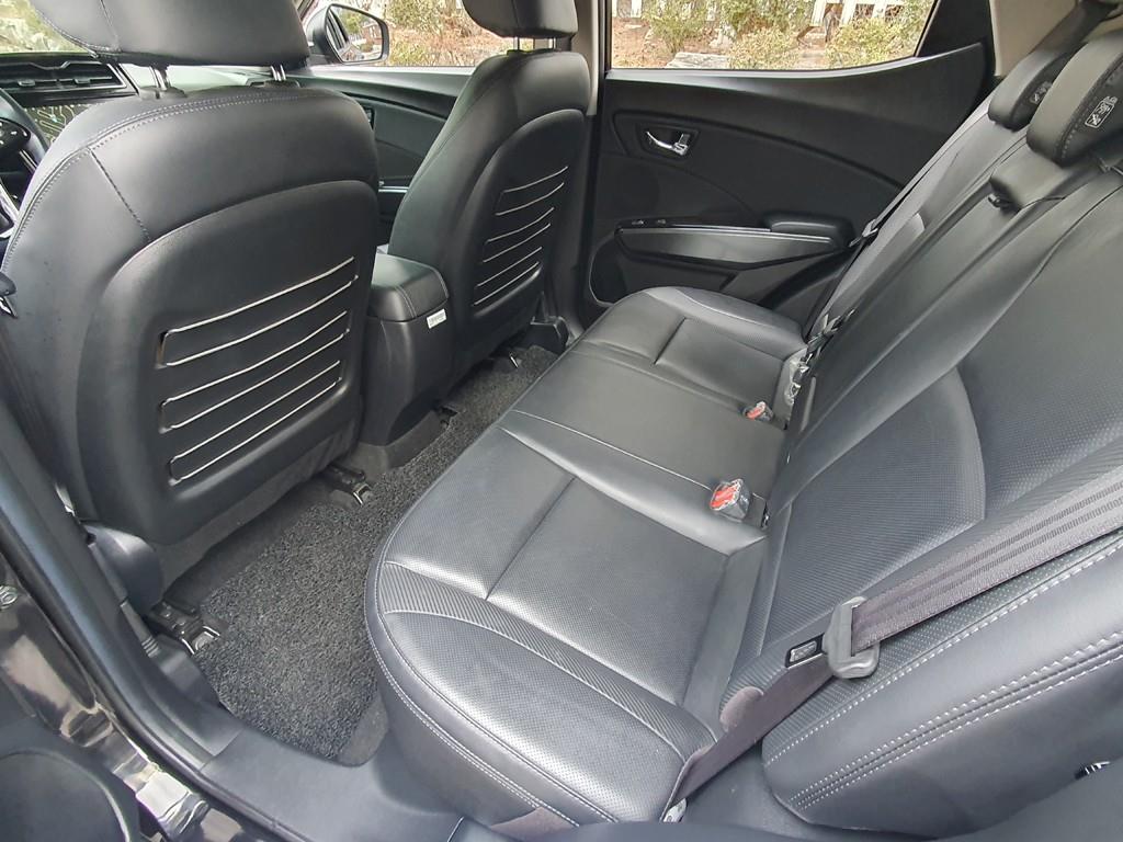 Ssangyong Tivoli - Vista 8