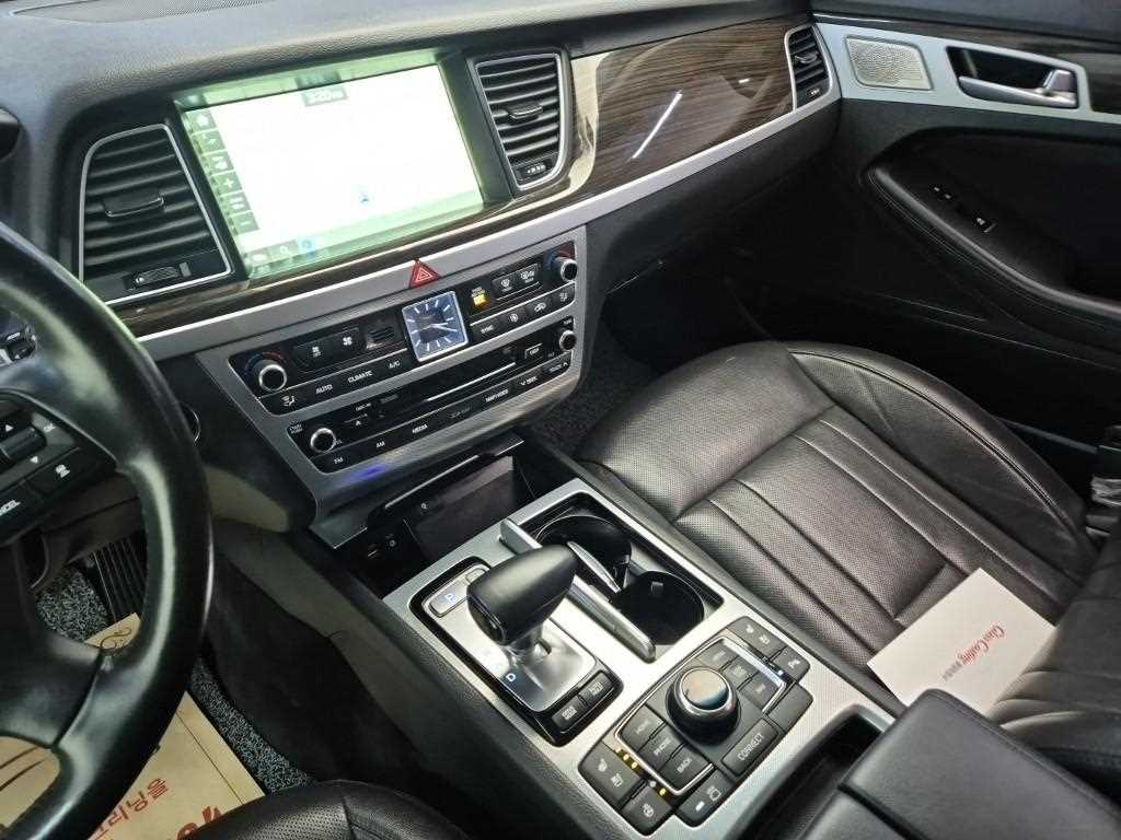Genesis G80 - Vista 10