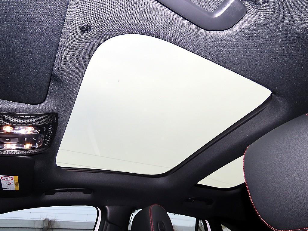 Mercedes Benz GLA Class 2024 Blanco - Importación desde Corea - HF Imports Iquique - Foto 16