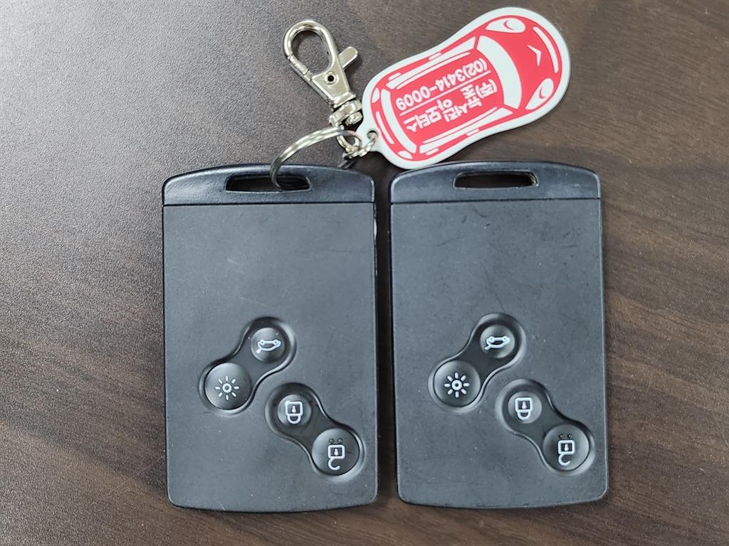 SAMSUNG Clio 2018 Azul - Importación desde Corea - HF Imports Iquique - Foto 18