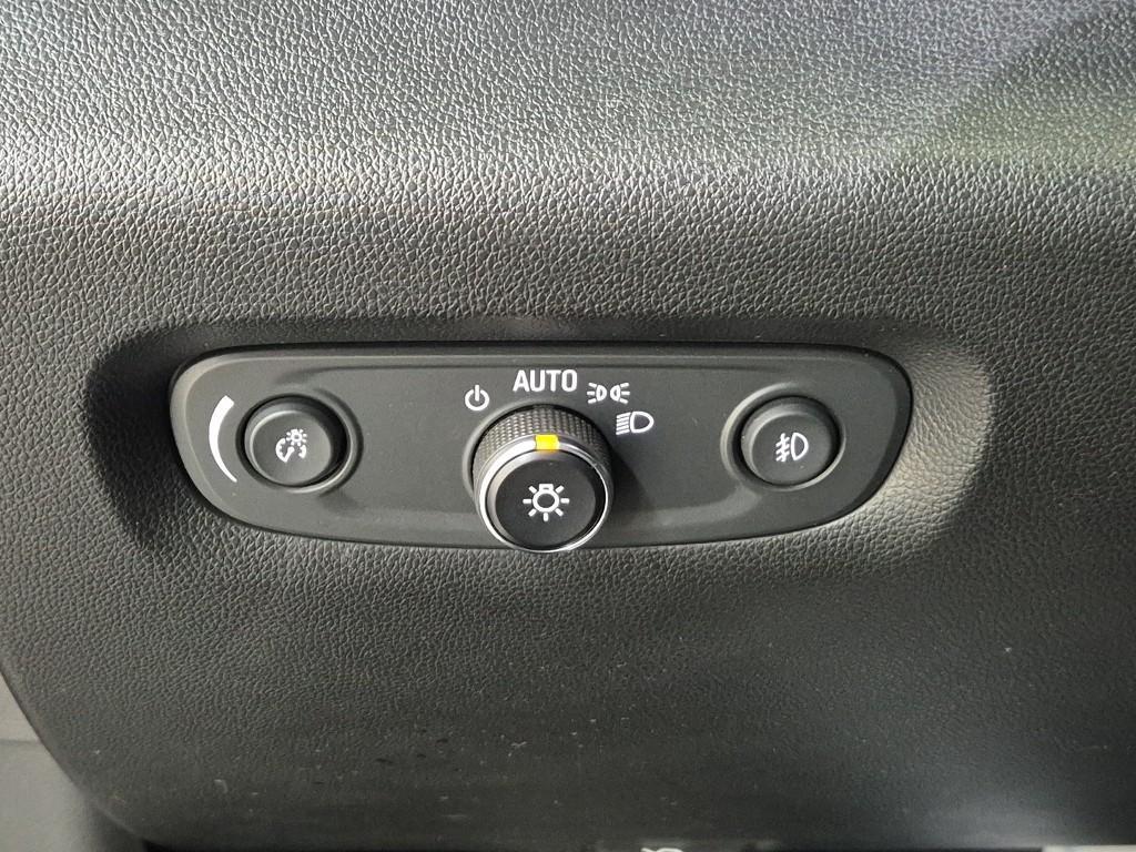 Chevrolet Travers 2020 Gris - Importación desde Corea - HF Imports Iquique - Foto 17