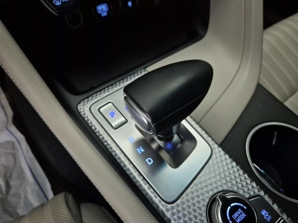 Genesis G70 - Vista 8