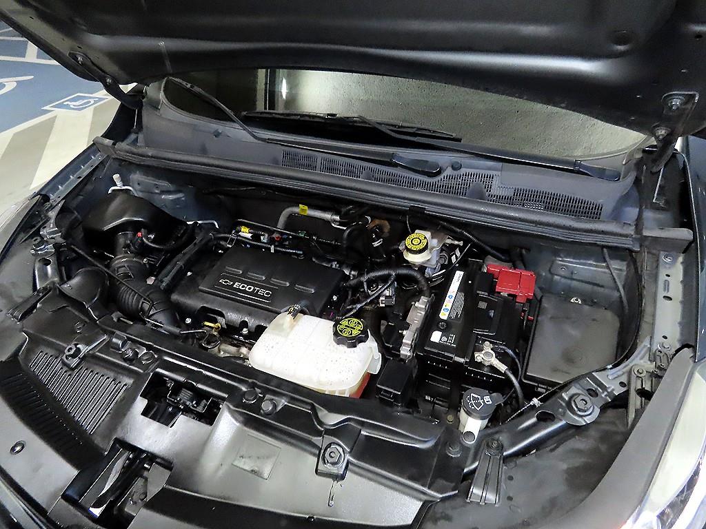 Chevrolet Trax 2018 Gris - Importación desde Corea - HF Imports Iquique - Foto 17