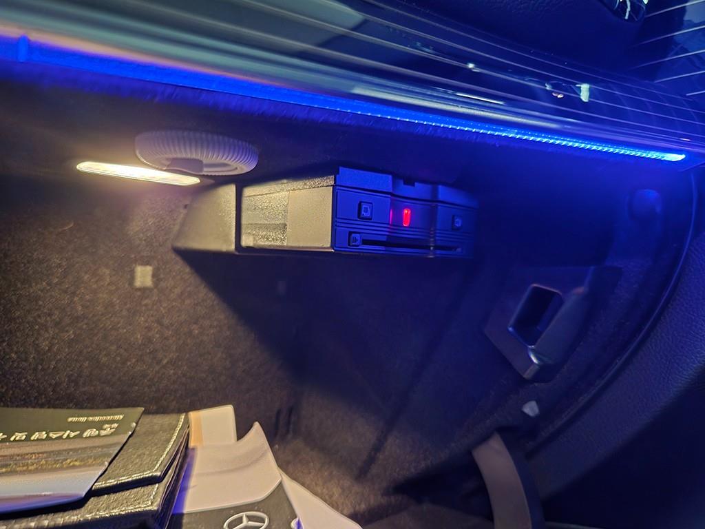 Mercedes Benz E class 2021 Negro - Importación desde Corea - HF Imports Iquique - Foto 17