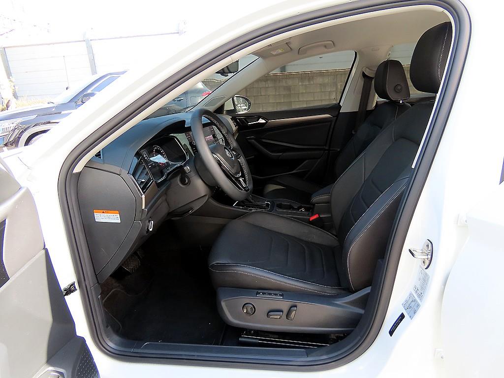 Volkswagen Jetta - Vista 5