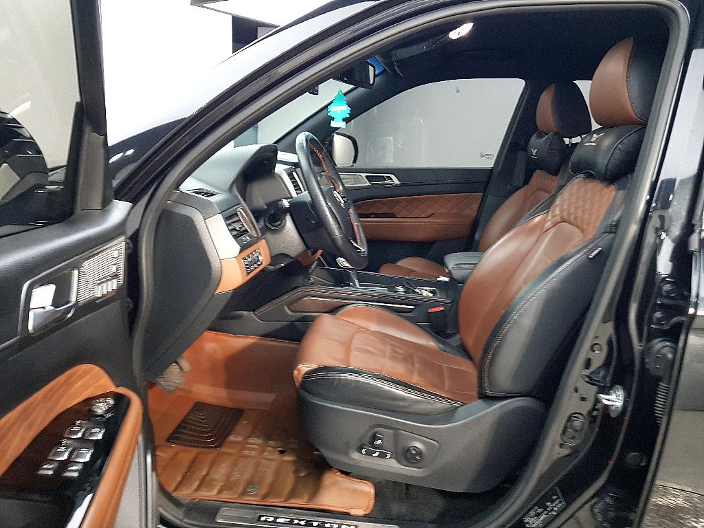 Ssangyong Rexton - Vista 8