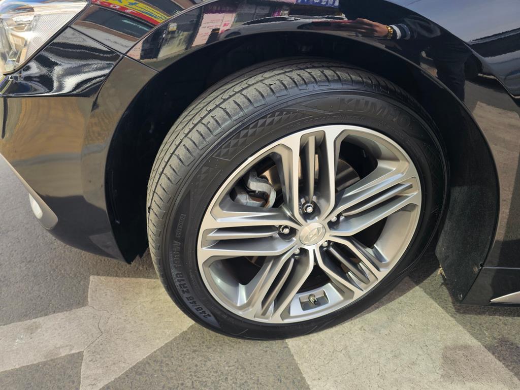 HYUNDAI Grandeur 2018 Negro - Importación desde Corea - HF Imports Iquique - Foto 18