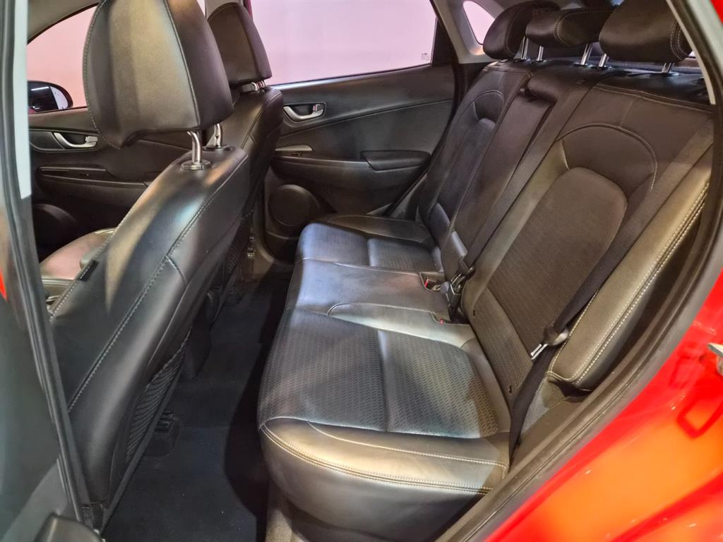 HYUNDAI Kona - Vista 7