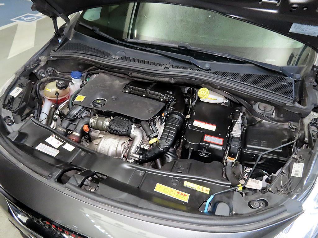 Peugeot 2008 2018 Gris - Importación desde Corea - HF Imports Iquique - Foto 19