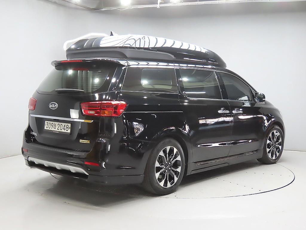 KIA Carnival - Vista 7