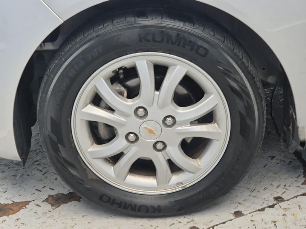 Chevrolet Spark 2015 Plateado - Importación desde Corea - HF Imports Iquique - Foto 19