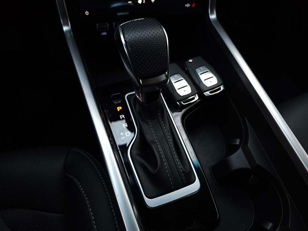 Ssangyong Torres - Vista 7