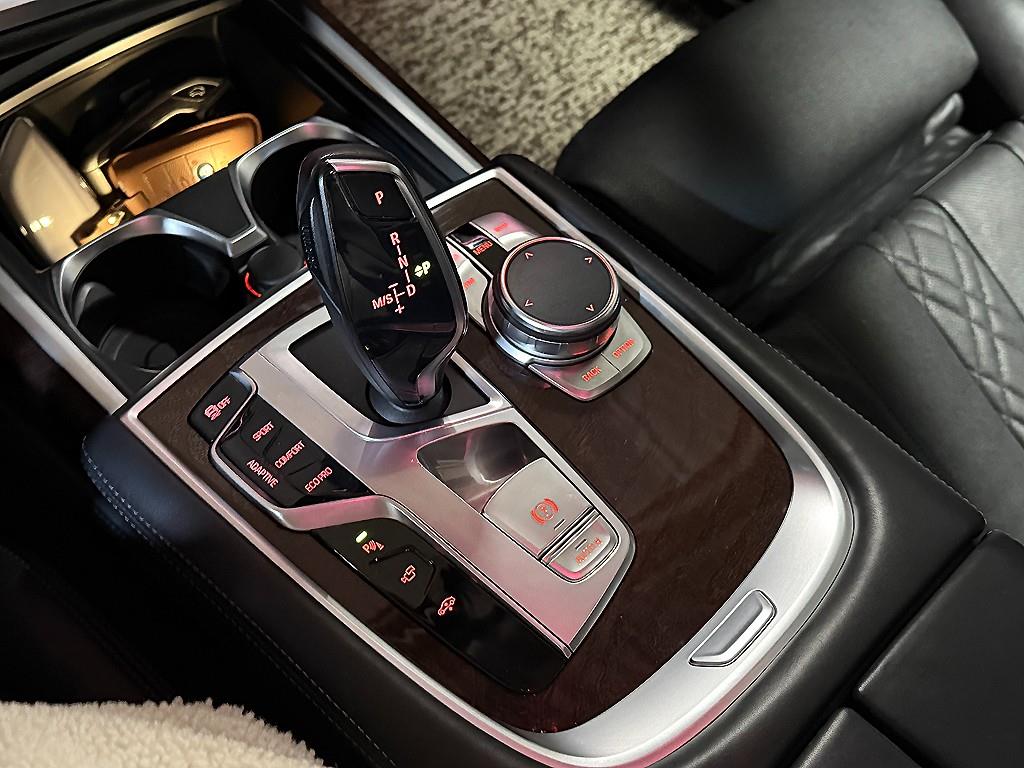 BMW 7 Series - Vista 12