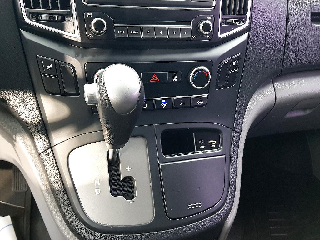 HYUNDAI Starex 2017 Gris - Importación desde Corea - HF Imports Iquique - Foto 14
