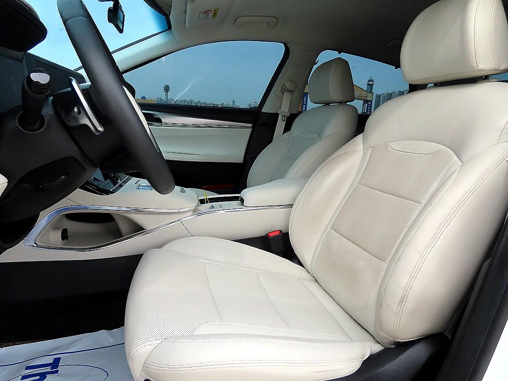 HYUNDAI Grandeur - Vista 5