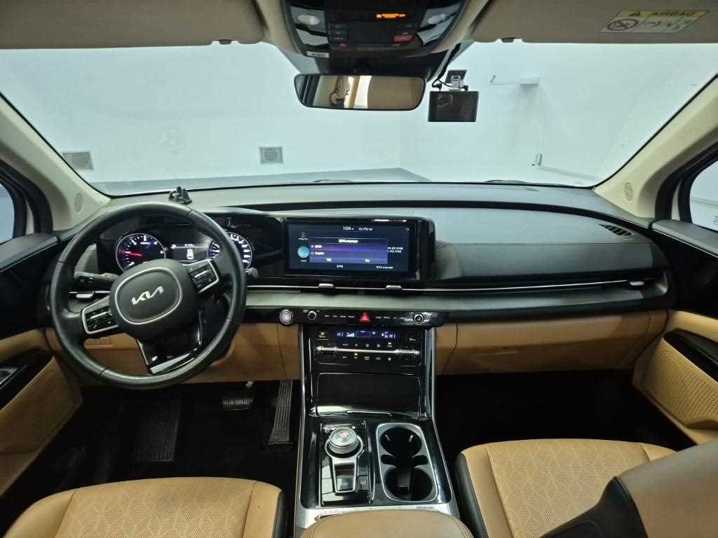 KIA Carnival - Vista 7