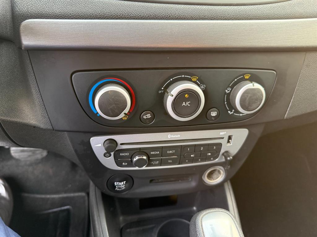 SAMSUNG SM3 - Vista 10