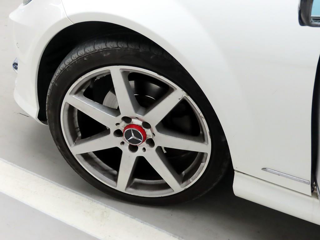 Mercedes Benz C Class 2013 Blanco - Importación desde Corea - HF Imports Iquique - Foto 19