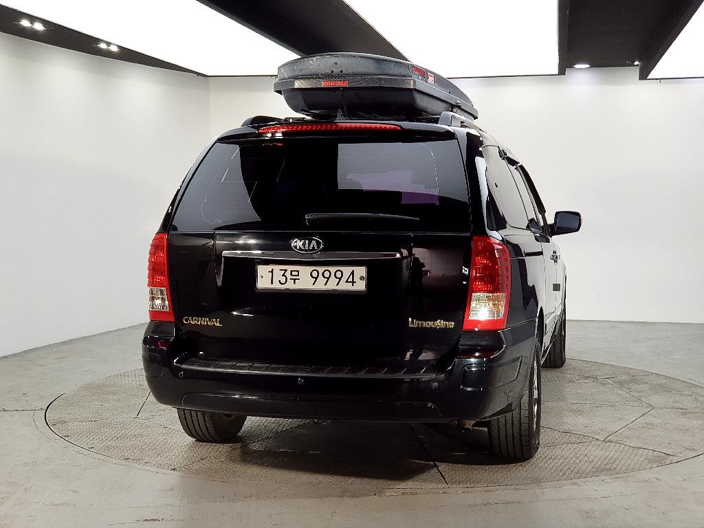 KIA Carnival - Vista 3