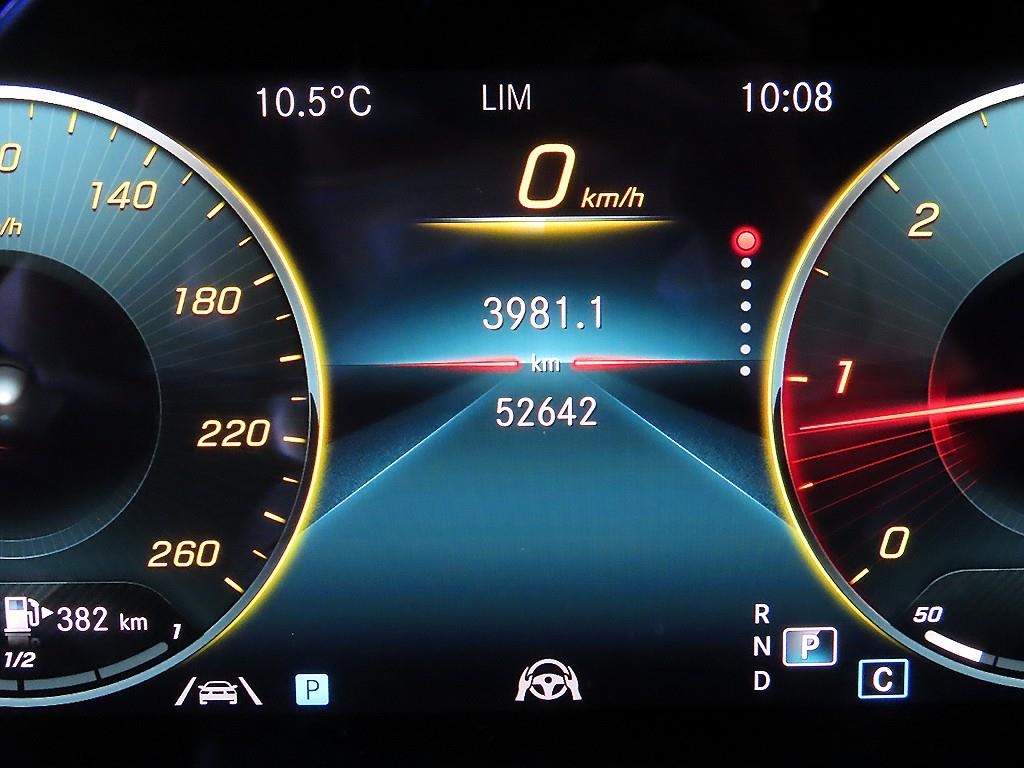 Mercedes Benz E class - Vista 9