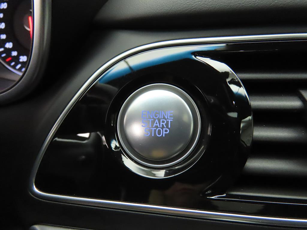 Genesis G70 - Vista 11