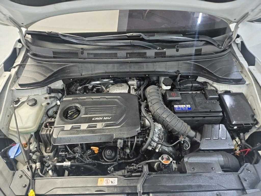 HYUNDAI Kona - Vista 5