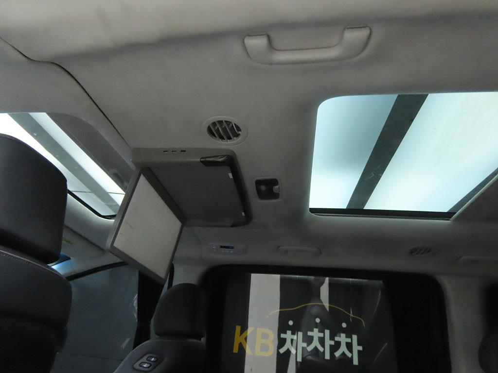 HYUNDAI Staria 2023 Negro - Importación desde Corea - HF Imports Iquique - Foto 18