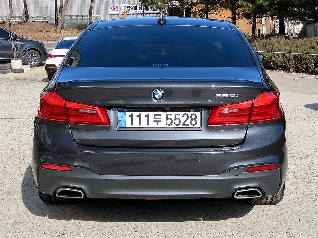 BMW 5 Series - Vista 4