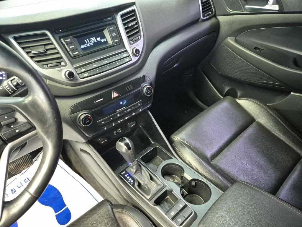 HYUNDAI Tucson - Vista 10