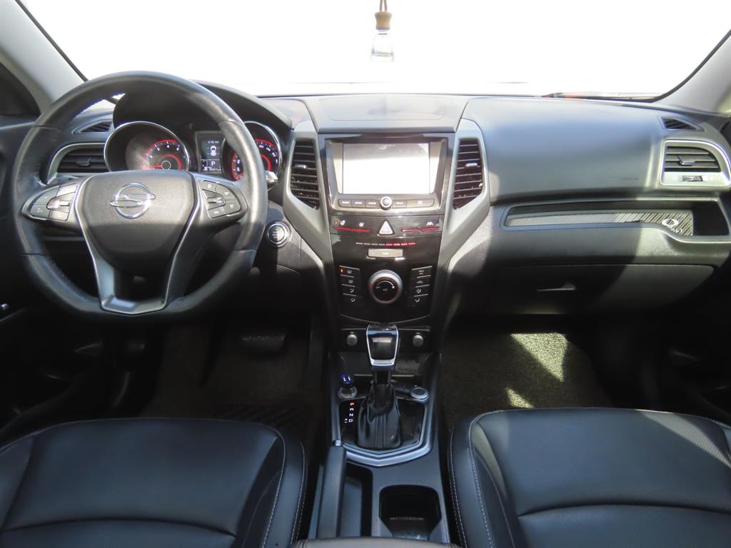 Ssangyong Tivoli 2019 Blanco - Importación desde Corea - HF Imports Iquique - Foto 7