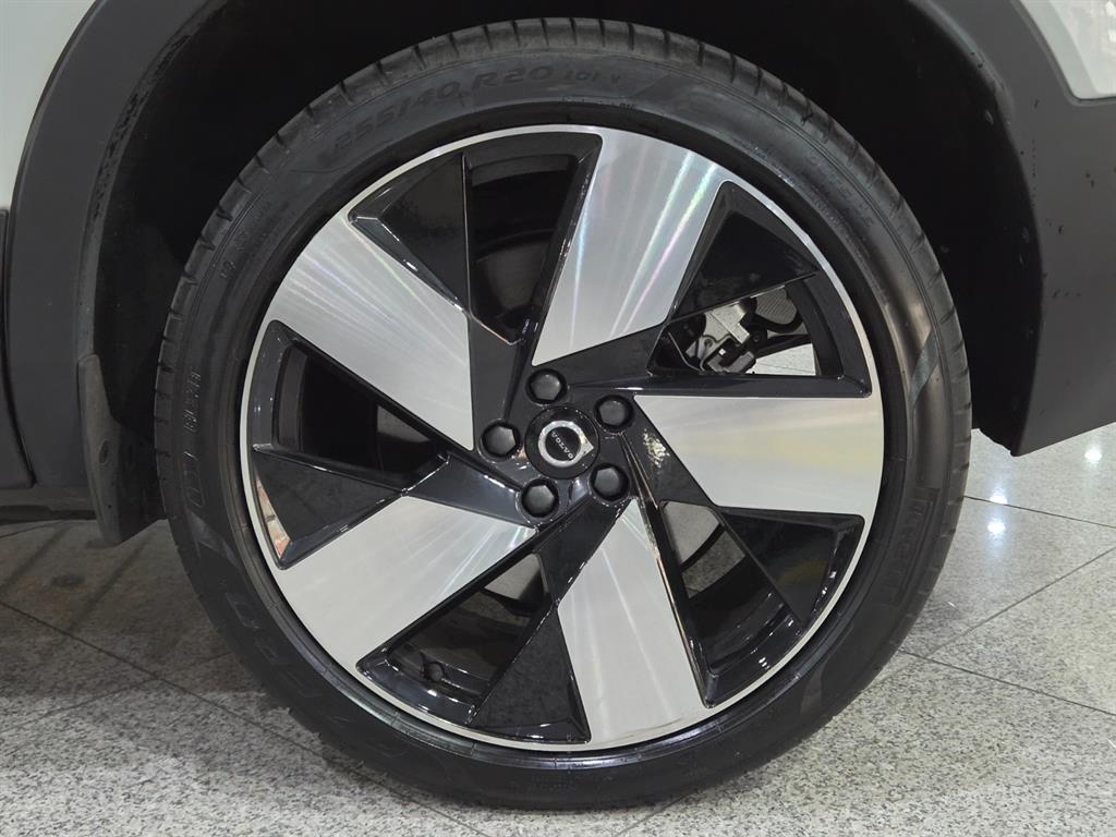 Volvo XC40 2024 Blanco - Importación desde Corea - HF Imports Iquique - Foto 20