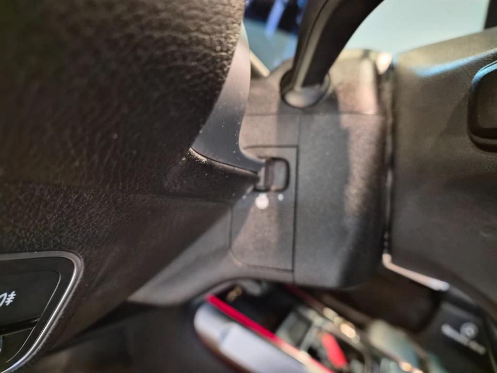 Mercedes Benz GLB Class - Vista 12