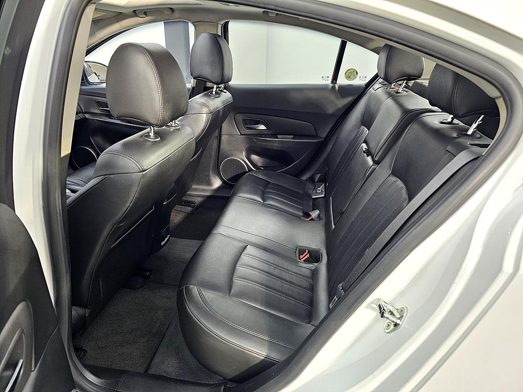 Chevrolet Cruise - Vista 9