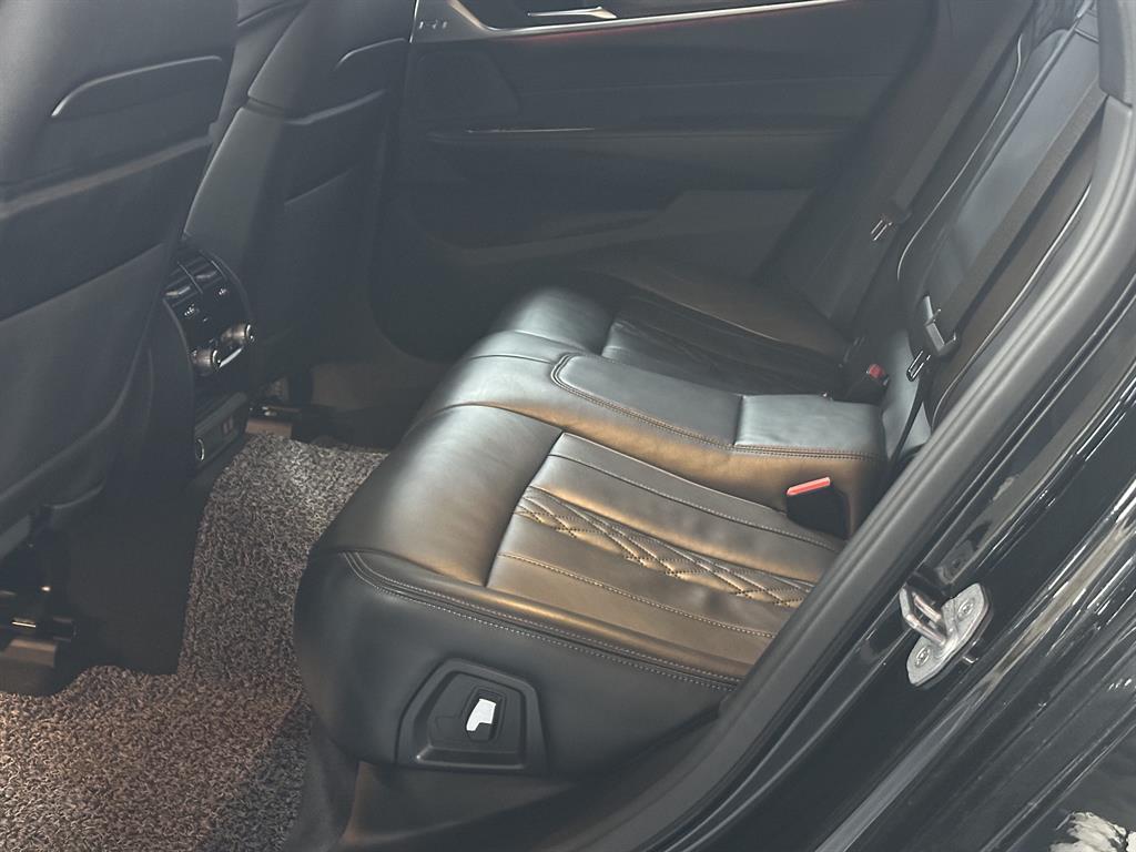 BMW Gran Turismo - Vista 12